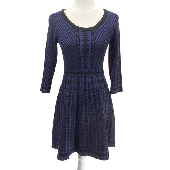 Nina Leonard Blue & Black Form fitting Dress with stretch for the perfect fit❤️ - Picture 1 of 14